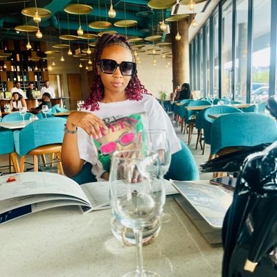 Cancerian ♋
Student 📚||
In a World Where You Can Be Anything, Be Yourself 📸🥰||
🦺📋👷♀️🥾 || 012📍