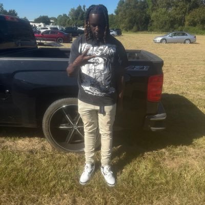 Ayejaye1_'s profile picture. yungn🚶🏾‍♂️