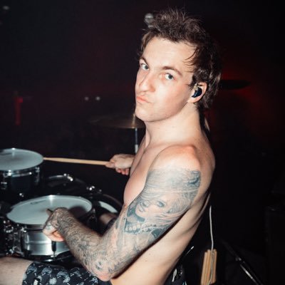 23 year old drummer. seen w/ jxdn, fall out boy, machine gun kelly, troye sivan, young thug, filter, the kid laroi, bad bunny, jung kook, and many more