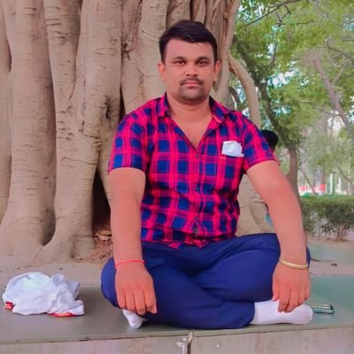 PradeepSapaiGkp's profile picture. 