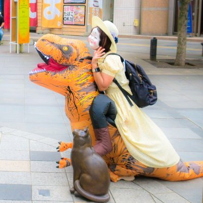 エンターテイメントを続けながら生きる歌の先生だよ。
スローペースでライブ活動やおかめ活動を続けています。
大好物は人の幸せです!おいしくいただきます!!
忘れっぽい&返信考えすぎるのでお返事大変遅いです🫶🏻