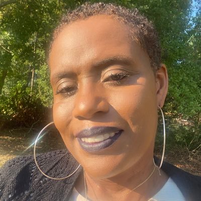 H.S. English teacher-year 22; literacy-focused. Lover of words-Teacher of ideas-Follower of Christ. WeAreSCState💙♥️ZetaPhiBeta💙🤍🕊