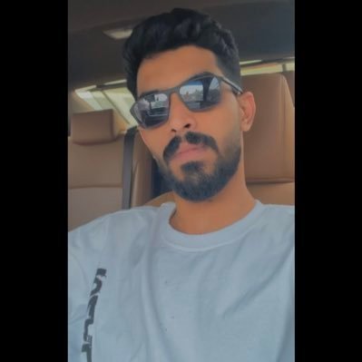 وأيّوب إذْ نادىٰ ربّه أنّي مسّني الضّرّ وأنت أرْحم الرّاحمين