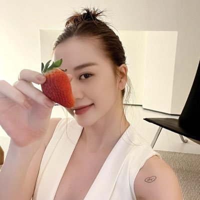 興味のあるお兄さんにいいねしてます♡　恋愛相手受け付け中❤　一旦メッセで待ってるよ