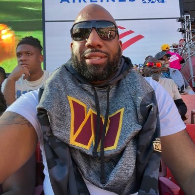 Follow me on Instagram @mr6footsix If I’m not liking Washington Commander news....I’m retweeting it! #TakeCommand $LarryLoveFromUpAbove