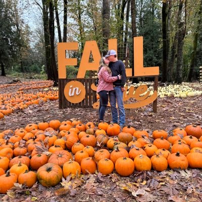 Darbierickson1's profile picture. 22 ✨