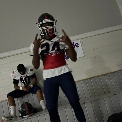 student athlete/God first/ C/O ‘26/ 5,11 175/ LB STHS / 3.6 gpa/email- masonj3454@gmail.com/ 📲 803-618-2420/ Track and field