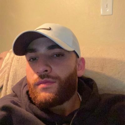 -💙- Capricorn. ‘96. 🤟🏽💯 Nickname: T-Raw.