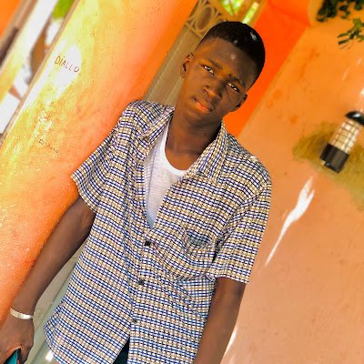 Abdoula69732518's profile picture. 