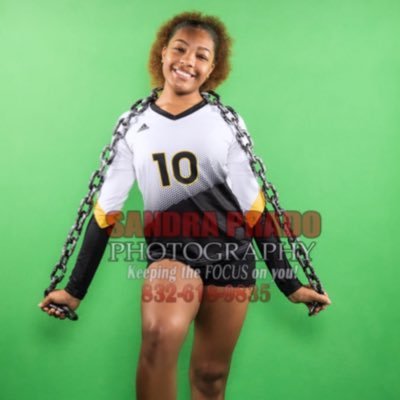 Leyah186067's profile picture. 5’7|| setter||co26’|| eisenhower highschool ||      3.4GPA||346-365-7659|| leyahjanay@gmail.com