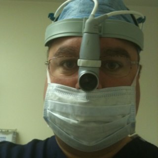 Surgeon, doctor, teacher. He/him. Views are my own