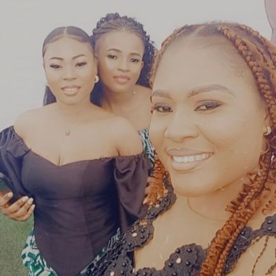 MNgunye's profile picture. Professional: Marketing strategist | Helping brands grow | DM for collaborations •Fun & Playful: Spilling coffee & good vibes