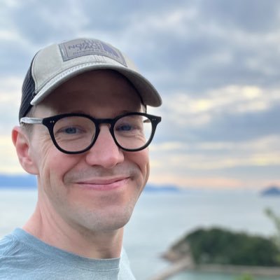 Senior Design Lead on Marathon @Bungie. Lover of games, dogs, pizza, and horror films. #BlackLivesMatter Comments are my own.