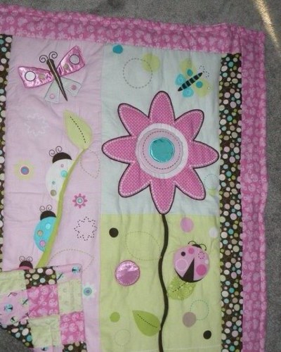 DeeLK's profile picture. self employed gal making a living sewing cuddly cozy blankets