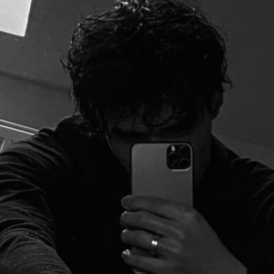 ililililili1il's profile picture. 