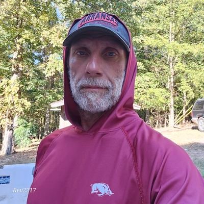Idealistic-Realist or Realistic-Idealist...I'm a little of both 🤨
Dog Dad 🐕
Arkansas Razorbacks fan for life 💪🐗