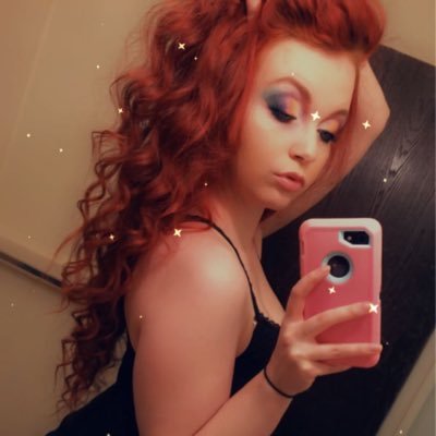 Queenmrsbooty's profile picture. 