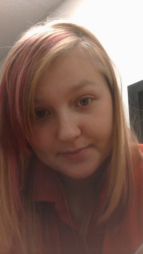 destinyluvsyoda's profile picture. I'm Destiny.16 years young. very happy and loving life. taken by Brandan lee Arnold.& I love kitties ;) Meow! haha