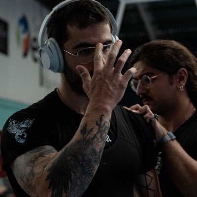 shagraath_'s profile picture. 𝕯𝖆𝖗𝖐𝖊𝖓 𝖞𝖔𝖚𝖗 𝖗𝖔𝖔𝖒, 𝖘𝖍𝖚𝖙 𝖙𝖍𝖊 𝖉𝖔𝖔𝖗, 𝖊𝖒𝖕𝖙𝖞 𝖞𝖔𝖚𝖗 𝖒𝖎𝖓𝖉. 𝖄𝖊𝖙 𝖞𝖔𝖚 𝖆𝖗𝖊 𝖘𝖙𝖎𝖑𝖑 𝖎𝖓 𝖌𝖗𝖊𝖆𝖙 𝖈𝖔𝖒𝖕𝖆𝖓𝖞.
- 𝕬𝕺𝕾