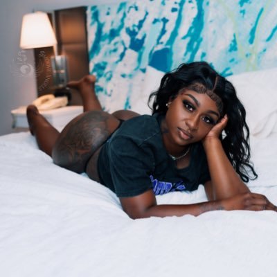 That https://t.co/8pFZRJlyLo IG:lohloh.toomuch ✨