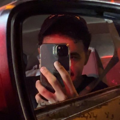 vhy71_'s profile picture. 