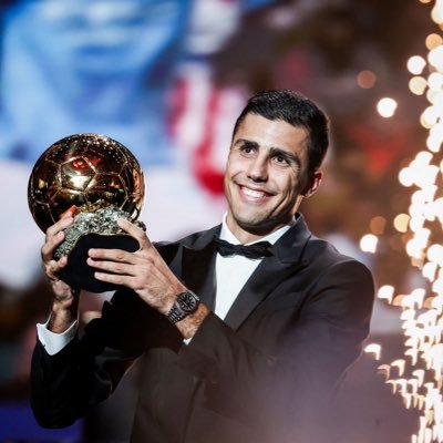 rayanedzeubi's profile picture. 