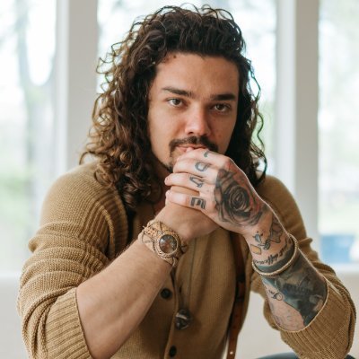 MitchellAntoan's profile picture. • I'm helping men attract devoted partners & build epic love
~ Beyond society’s standard – find depth & purpose
• Build Inner Stability for Lasting Intimacy