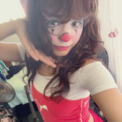 ||| ~20F~ || MDNI || Gamer + Gooner || dms open ! ~ ☆彡 @DownWITDaCLOWNZ