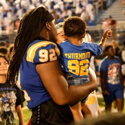 DamareaBabyG's profile picture. “26🎓|6’5 300 Loris High School 🦁| DT/DE | Family , Football🏈