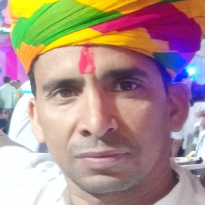Iam energetic person and always help the poorest students and honesty is the best policy of my life