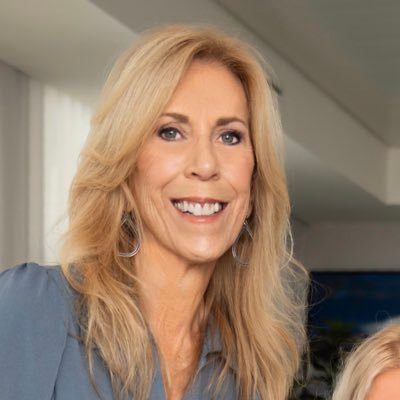 Author, Co-Host of 'Smart Living with Grit and Grace podcast', creator of 'Smart Living in Small Bites' book series, Co-Founder of The Grit & Grace Project