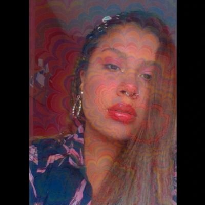 Melluciana25's profile picture. 