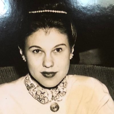 PenelopeCarters's profile picture. 