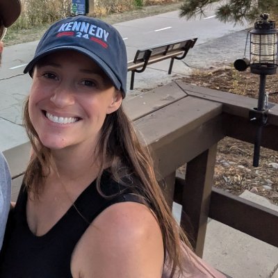 Mom. Libertarian. Unschooler. Co-founder of Liberty on the Rocks. #MAHA