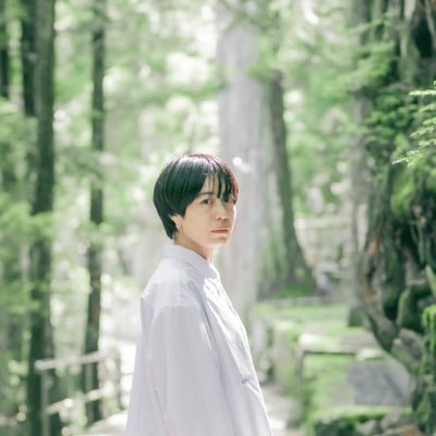 yokosazakiii's profile picture. Tokyo | English learner l Photographer | Brand Director | Exploring light, words, and quiet moments. 世界観を英語で表現できるよう日々、勉強中。