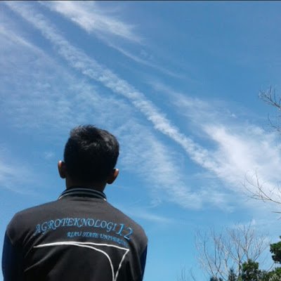 andreasluk87140's profile picture.