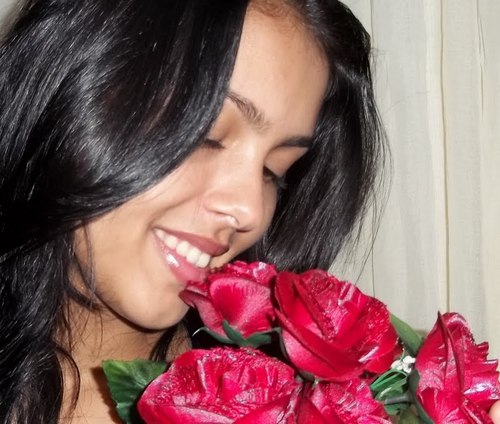 Sou uma pessoa q AMA a DEUS acima de TUDO!

­Quero oferecer a Deus todos os dias cada batida do meu CORAÇÃO,pois foi por mim q o seu um dia parou de BATER!