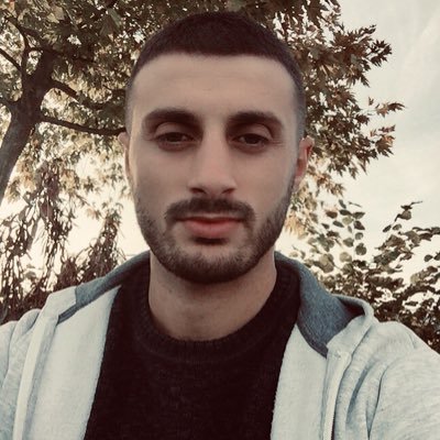 Kökleri ezelde dalı ebedde bir davanın aşkına,idrakına sahip bir genç.🇹🇷