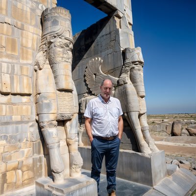 Kobi41293894's profile picture. חוקר ומרצה בתחום המזרח התיכון. מתמחה בתחום איראן והתרבות הפרסית. מוזמנים לבקר גם בדף הפייסבוק ״מקדש האש״