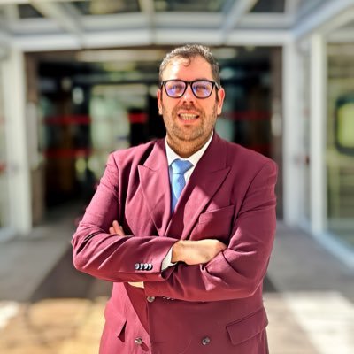 Vecino de un bonito pueblo de la sierra de Madrid. Diputado en la Asamblea de Madrid por @PPAsamblea. Eurofan, una de mis debilidades.
