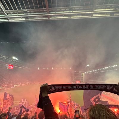 lk1777746's profile picture.