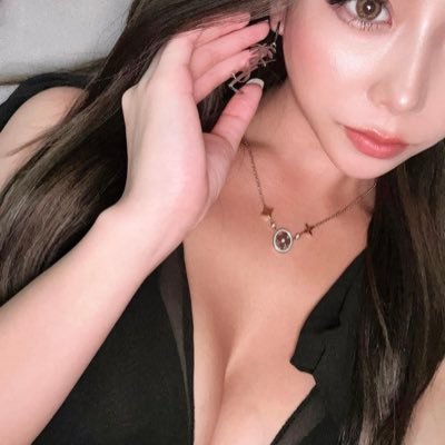 yin_ren90688's profile picture. 見てみたいメンズだけにつけてます　大人写真見せ合い募集中　まずは今すぐﾗｲﾝで