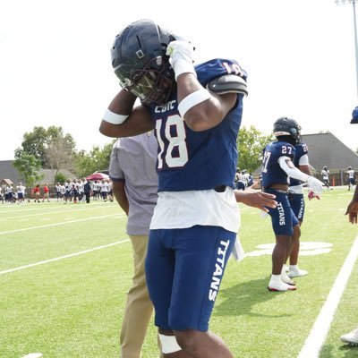6’4 TE 220lbs TE @central Georgia technical college,Megatron,
