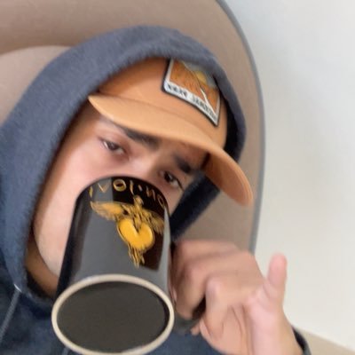 luis00946's profile picture. 