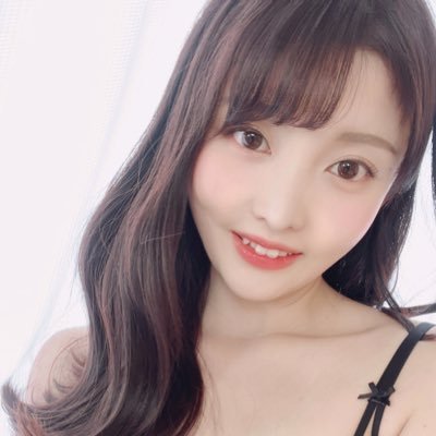 YueMei28569's profile picture. 興味のあるお兄さんにいいねしてます♡　恋愛相手受け付け中❤　一旦メッセで待ってるよ