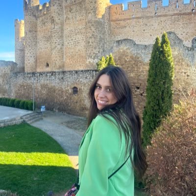 Contratada predoctoral en @unileon | Lingüística