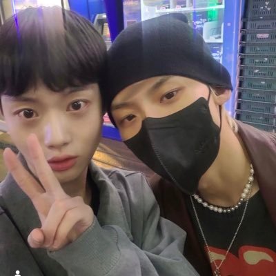 wetheseokhwa's profile picture. 