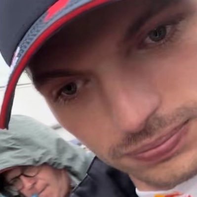 spring_shot_'s profile picture. resident scaredy cat