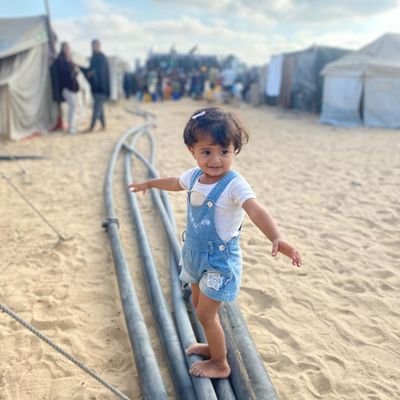 I am sanaa,I live in Gaza 🍉🇵🇸
Please help my family and donate to help them survive.🇵🇸🍉
