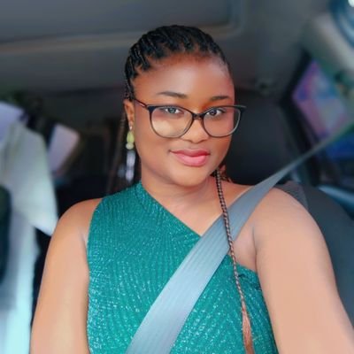 I follow back 💯 God first 🙌 degree holder /Writer/Photogenic/Barca. For business, Dm effahmillicent74@gmail.com ♥️@YoungMAMusic @Youngkaii